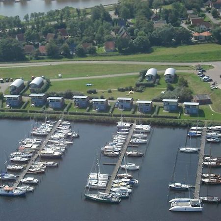 8 Pers House 'Capitein Theis' With Seaside In Front Of The Lauwersmeer Anjum Экстерьер фото